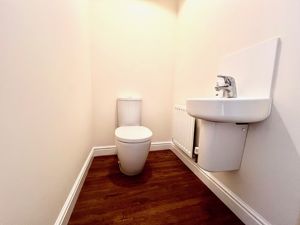 Guest Cloakroom- click for photo gallery